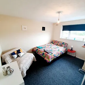 Town Centre 3 Bedroom , Rayleigh United Kingdom