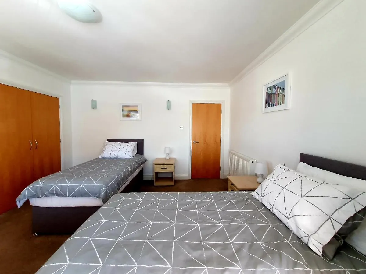 Top Quality Beach Front Apartment Sleep Up To 7 Guests Bournemouth United Kingdom