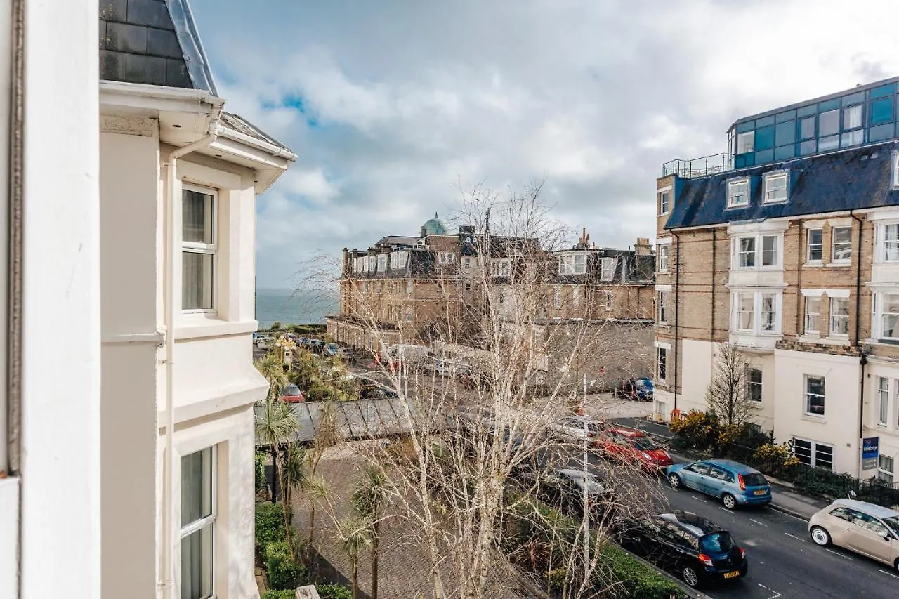 Top Quality Beach Front Apartment Sleep Up To 7 Guests Bournemouth